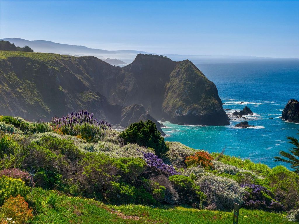 1440 Navarro Bluff Rd, Albion, CA 95410