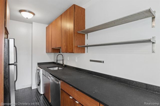 15 E Kirby Street 1223, Detroit, MI 48202