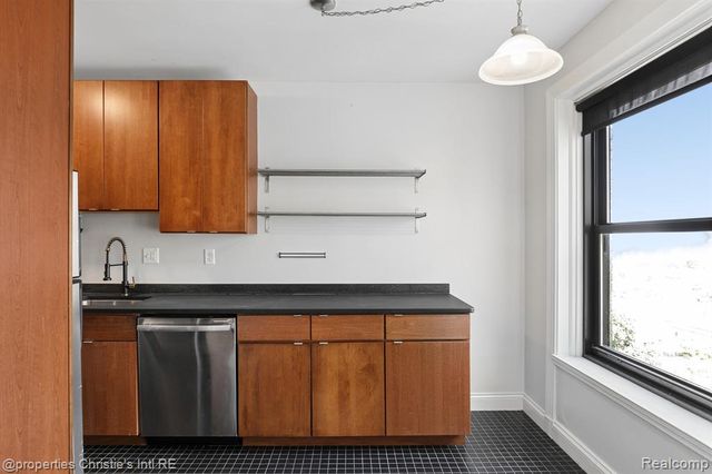 15 E Kirby Street 1223, Detroit, MI 48202