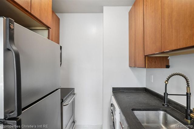 15 E Kirby Street 1223, Detroit, MI 48202