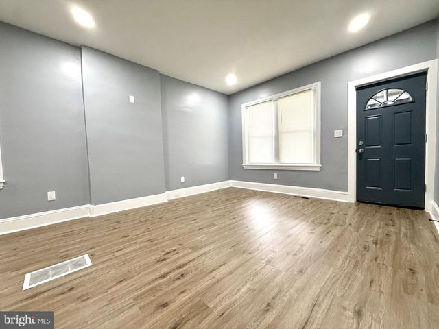 1819 W 6TH ST, Chester, PA 19013