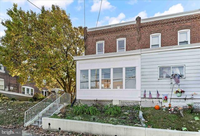 1090 EDDYSTONE AVE, Crum Lynne, PA 19022