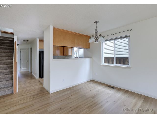 9350 N HODGE Ave, Portland, OR 97203