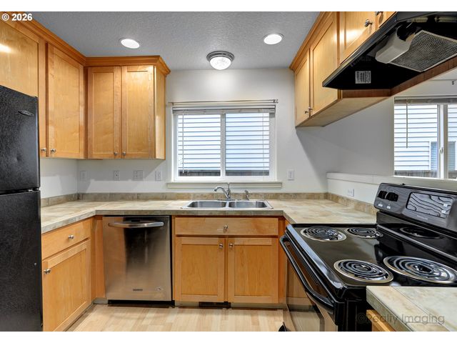 9350 N HODGE Ave, Portland, OR 97203