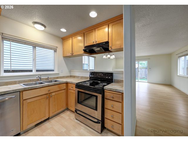 9350 N HODGE Ave, Portland, OR 97203