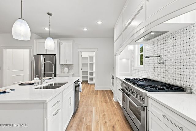 9112 E Lake Road, Calabash, NC 28467