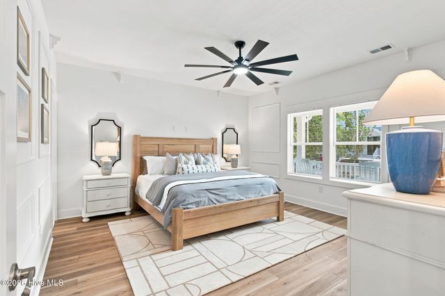 9112 E Lake Road, Calabash, NC 28467