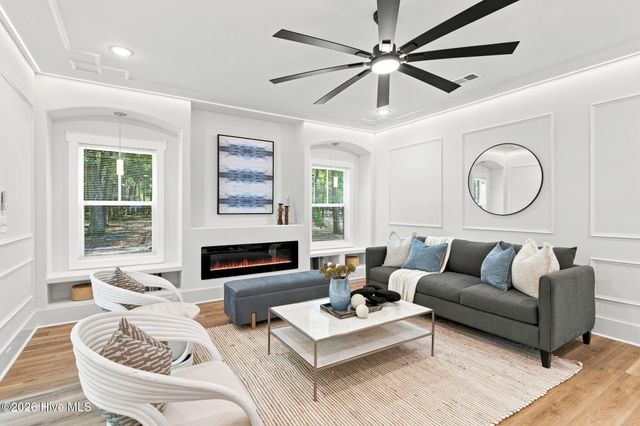 9112 E Lake Road, Calabash, NC 28467