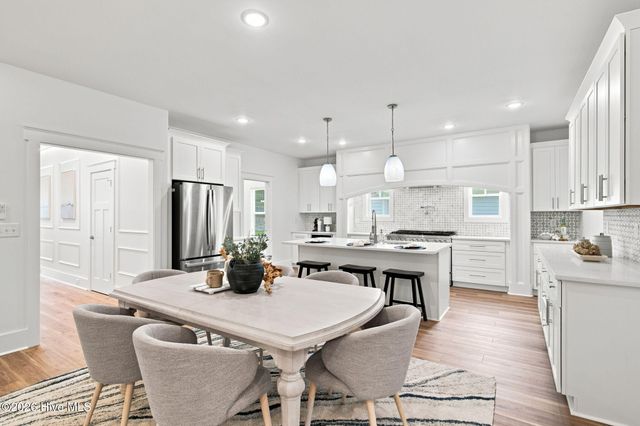 9112 E Lake Road, Calabash, NC 28467