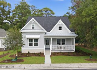 9112 E Lake Road, Calabash, NC 28467