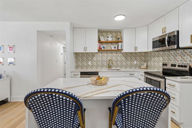 3320 W IOWA AVENUE, Tampa, FL 33611