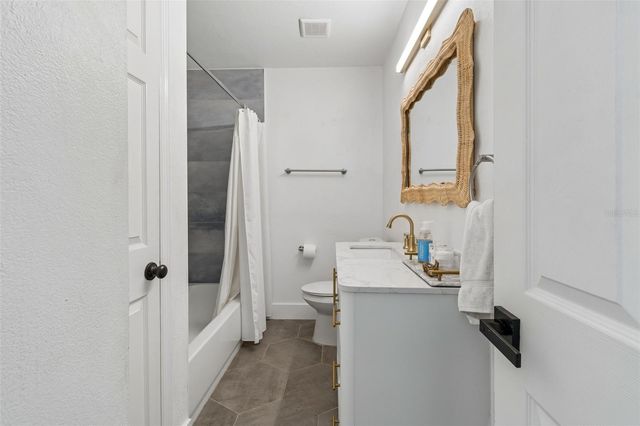 3320 W IOWA AVENUE, Tampa, FL 33611