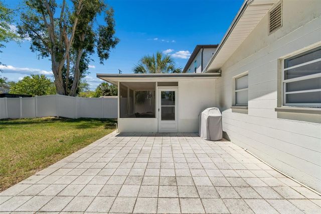 3320 W IOWA AVENUE, Tampa, FL 33611