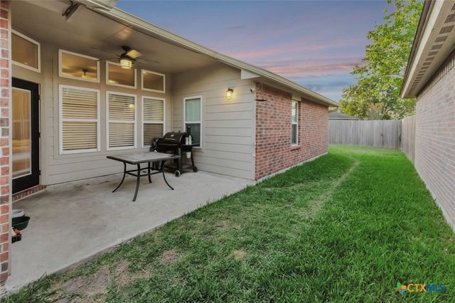 112 Carlsbad Drive, Victoria, TX 77904