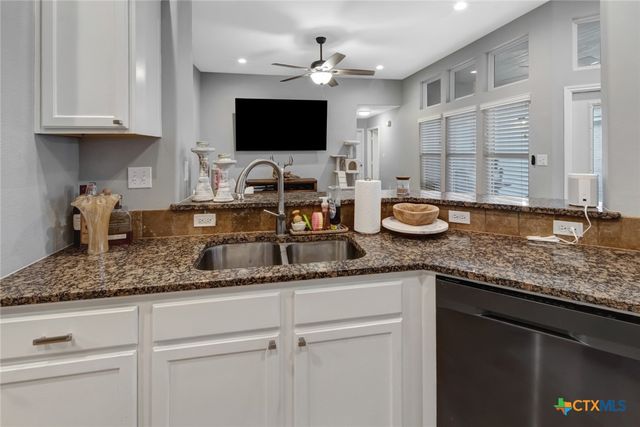 112 Carlsbad Drive, Victoria, TX 77904