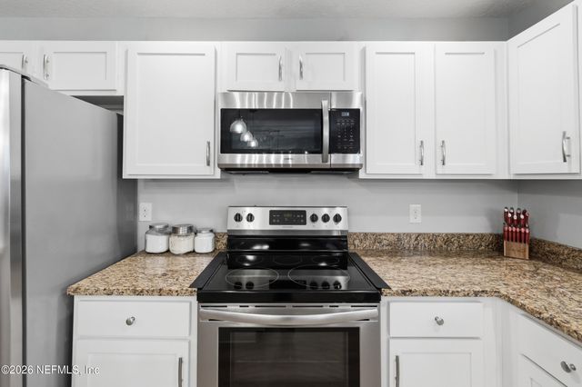 2471 IRIS Street, Middleburg, FL 32068