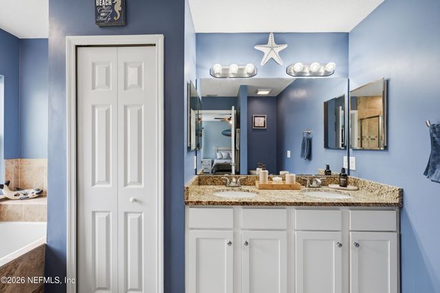 2471 IRIS Street, Middleburg, FL 32068