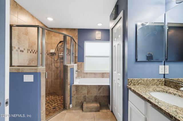 2471 IRIS Street, Middleburg, FL 32068