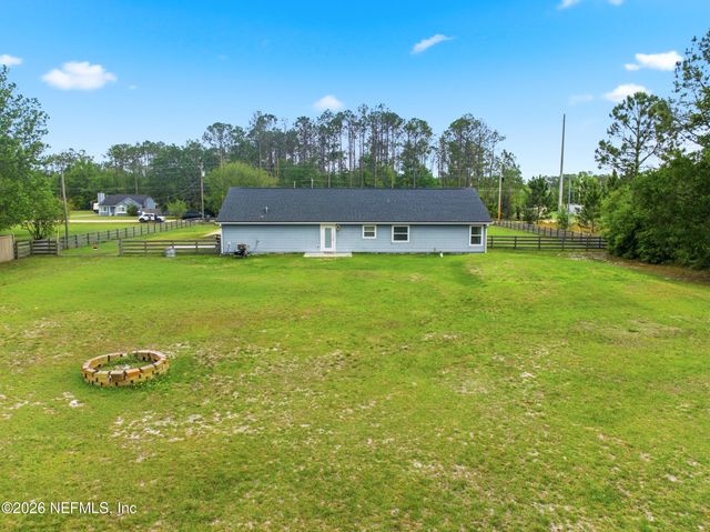 2471 IRIS Street, Middleburg, FL 32068