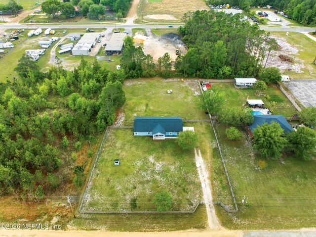 2471 IRIS Street, Middleburg, FL 32068