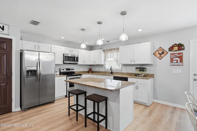 2471 IRIS Street, Middleburg, FL 32068