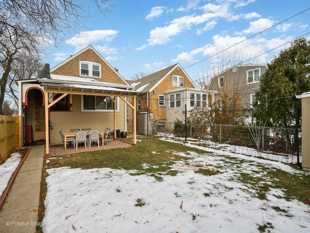 6057 W Melrose Street, Chicago, IL 60634