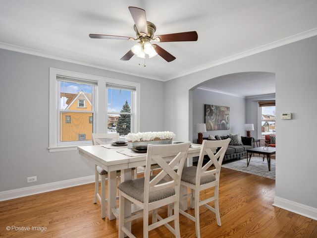 6057 W Melrose Street, Chicago, IL 60634