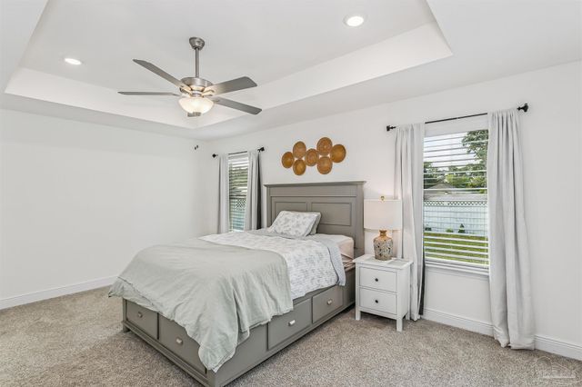 5072 Tarpon Ave, Gulf Breeze, FL 32563