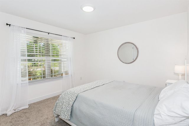 5072 Tarpon Ave, Gulf Breeze, FL 32563