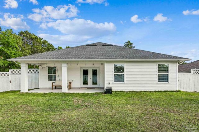 5072 Tarpon Ave, Gulf Breeze, FL 32563