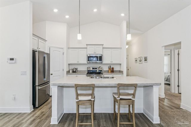 5072 Tarpon Ave, Gulf Breeze, FL 32563