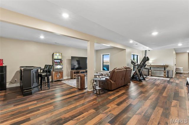 714 Magnolia Drive, Farmington, MO 63640