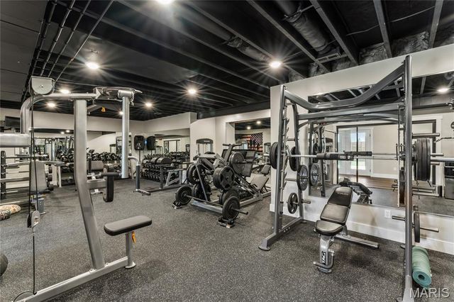 714 Magnolia Drive, Farmington, MO 63640