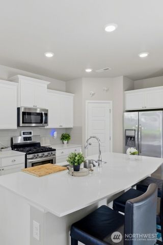 32467 Tolmie Lane, Black Diamond, WA 98010