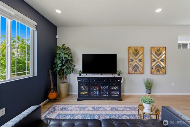 32467 Tolmie Lane, Black Diamond, WA 98010