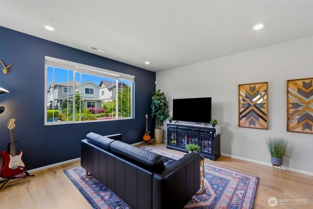 32467 Tolmie Lane, Black Diamond, WA 98010