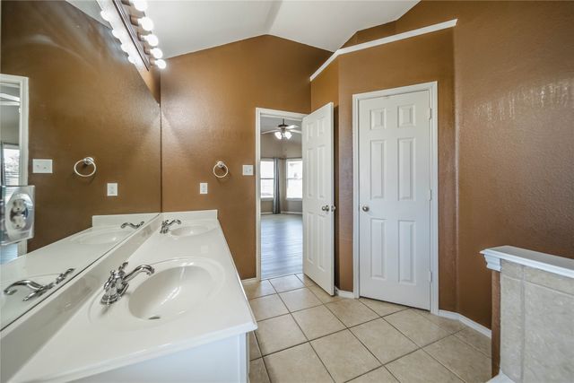 3501 Aldersyde Drive, Fort Worth, TX 76244