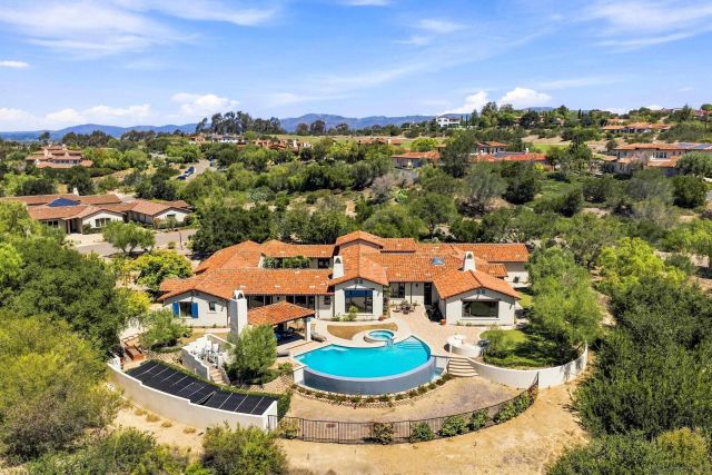 7887 Doug Hill, San Diego, CA 92127