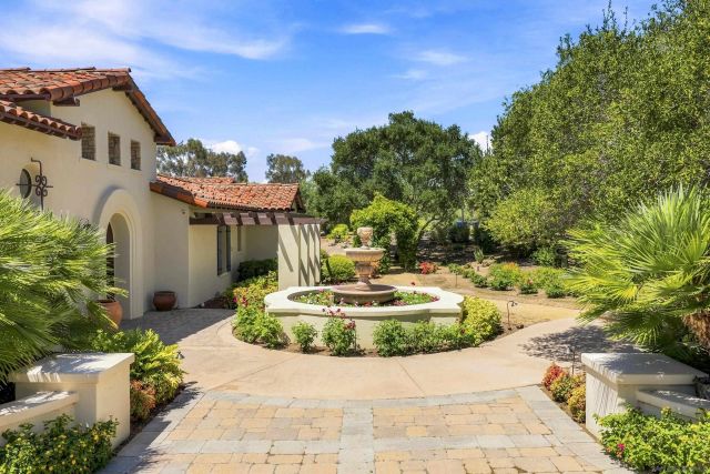 7887 Doug Hill, San Diego, CA 92127