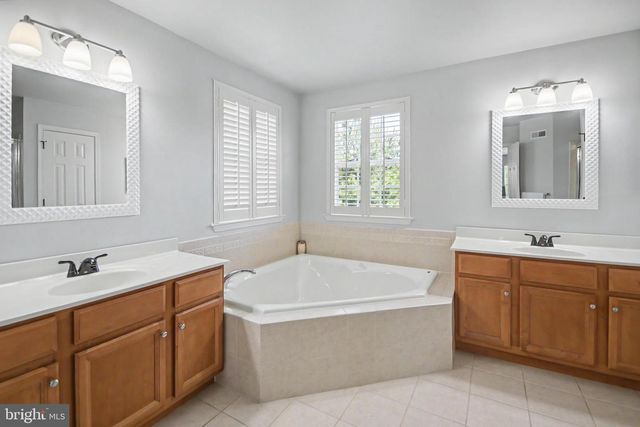 487 WINDY HILL RD, Gilbertsville, PA 19525