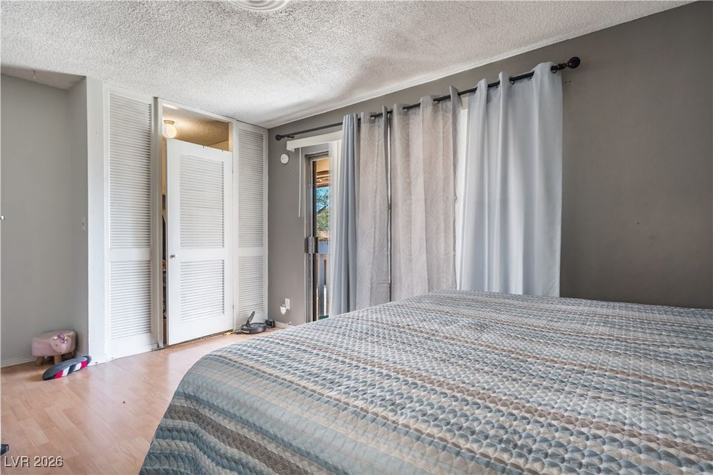 Image 15 of property listing at 2413 Paradise Village Way, Las Vegas, NV 89120