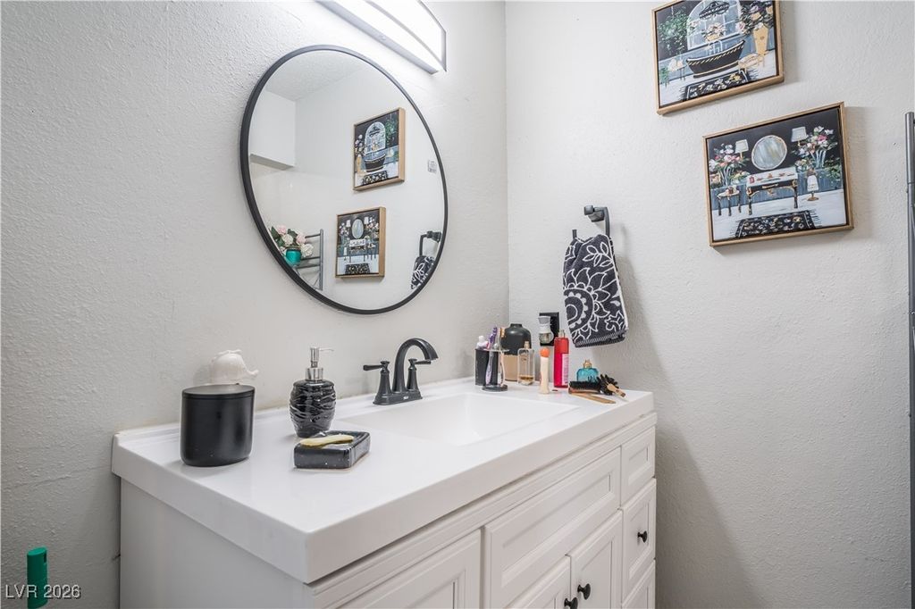 Image 17 of property listing at 2413 Paradise Village Way, Las Vegas, NV 89120