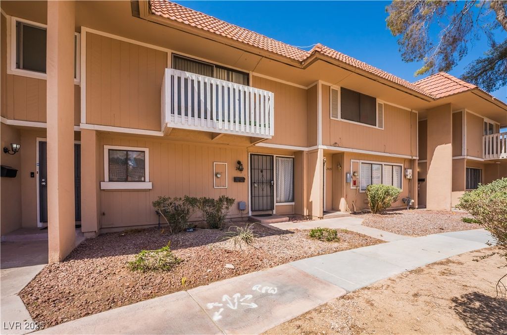 Image 2 of property listing at 2413 Paradise Village Way, Las Vegas, NV 89120