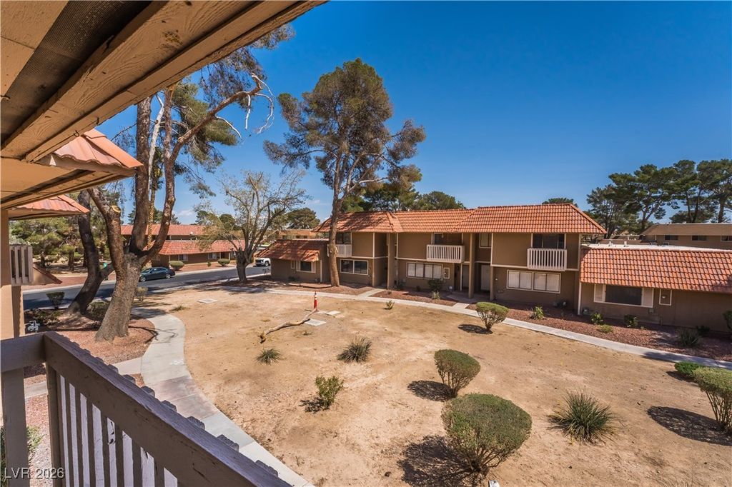 Image 20 of property listing at 2413 Paradise Village Way, Las Vegas, NV 89120