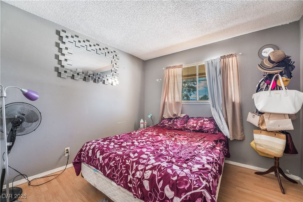 Image 22 of property listing at 2413 Paradise Village Way, Las Vegas, NV 89120