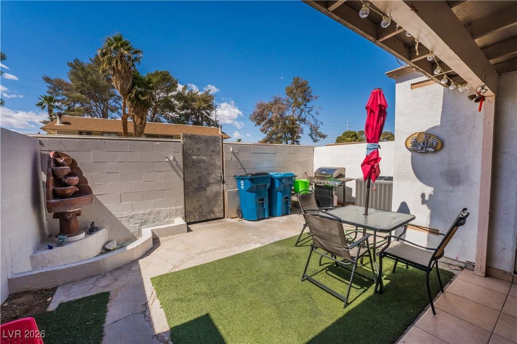 Image 25 of property listing at 2413 Paradise Village Way, Las Vegas, NV 89120