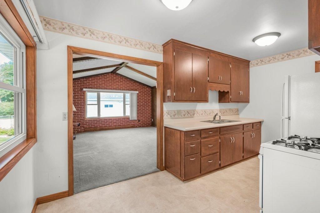 8101 2nd Avenue S, Bloomington, MN 55420 — photo 3