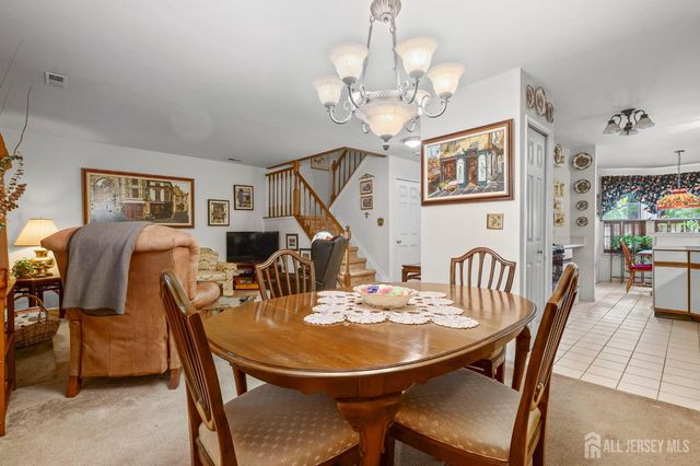102 Rumford Way, Manalapan, NJ 07726