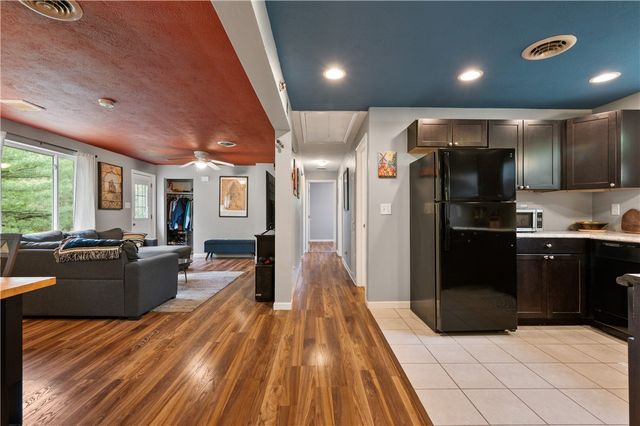 5946 Poketa Rd, Penn Hills, PA 15147