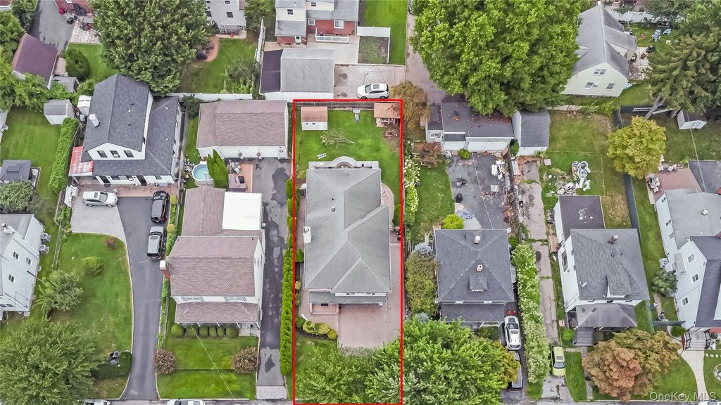 34 Nassau Avenue, Glen Cove, NY 11542 — photo 5